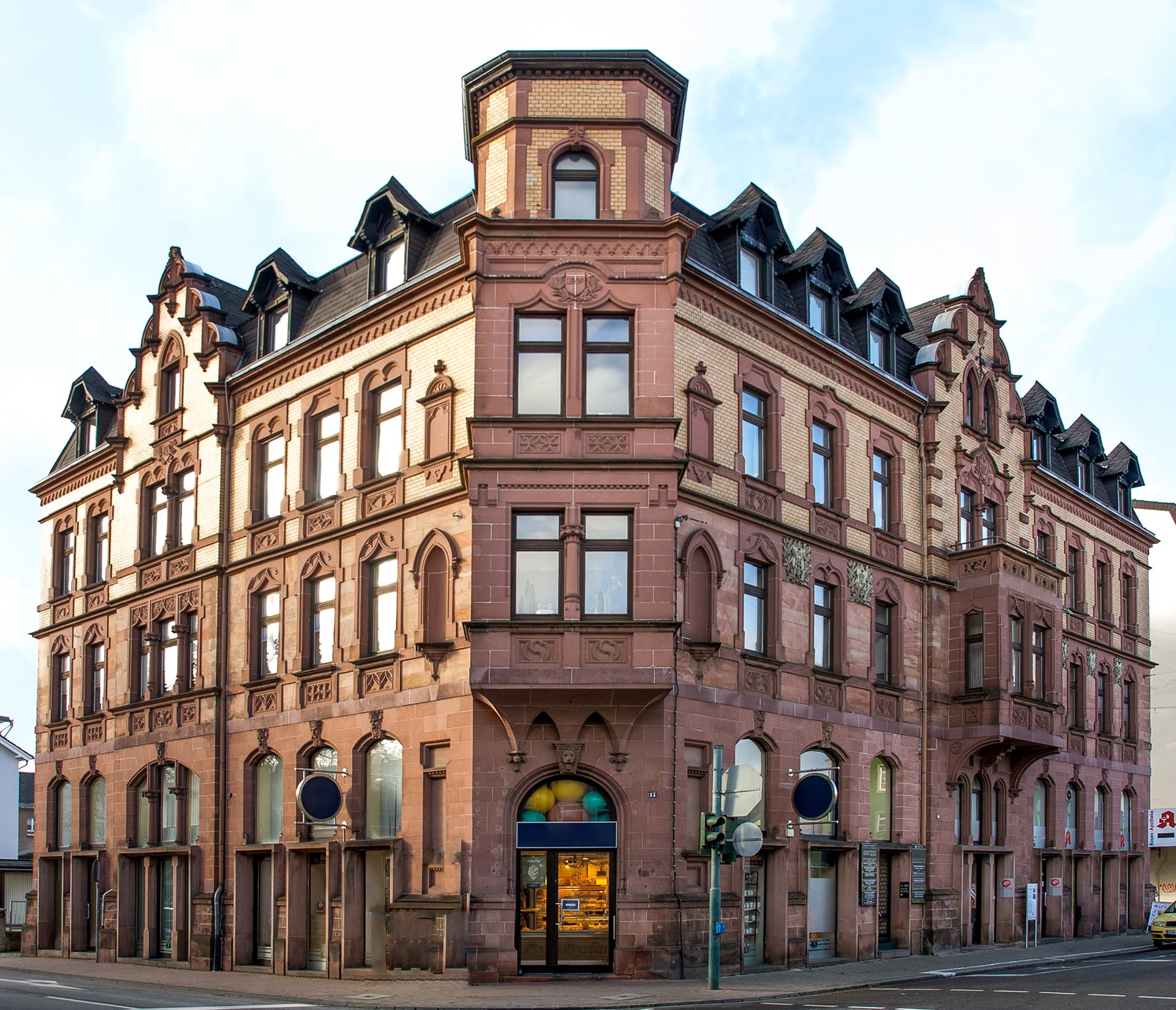 Orthopädische Gemeinschaftspraxis St. Ingbert von außen, Alte Post